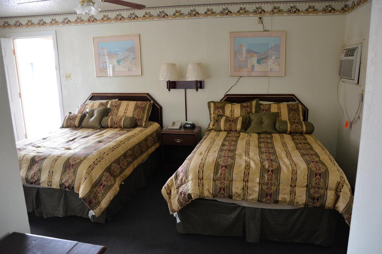 Budget Inn Of Brownfield Экстерьер фото